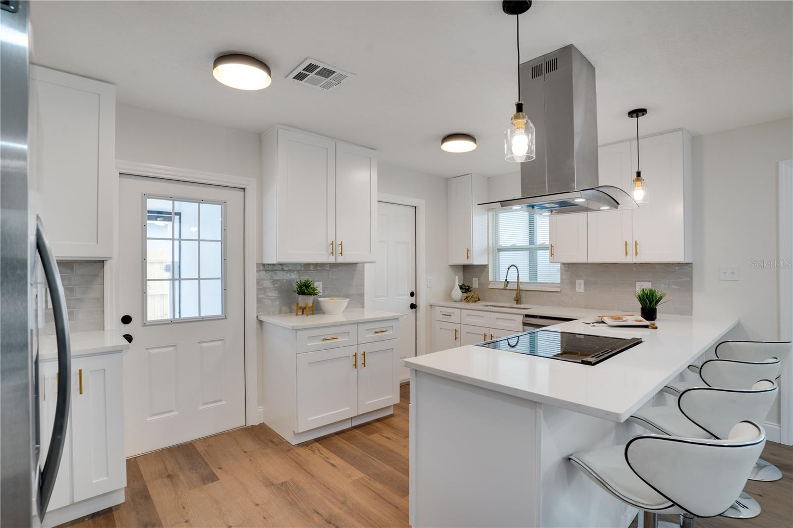 Image 10 of 36 For 4581 67th Avenue N