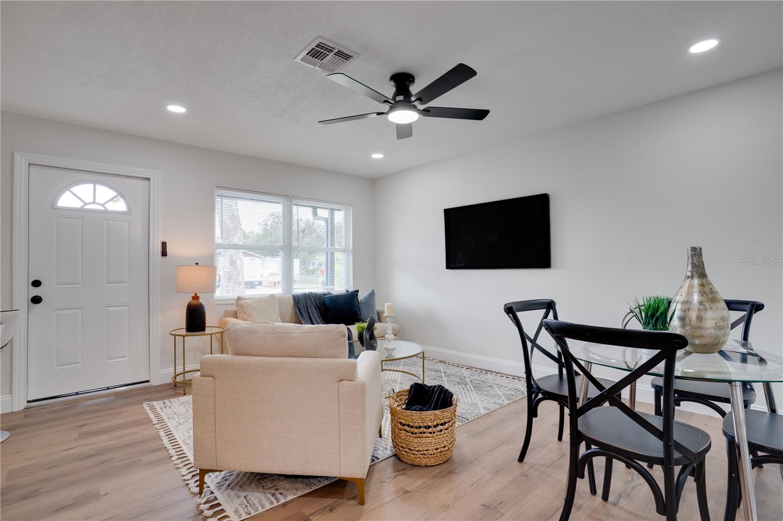 Image 5 of 36 For 4581 67th Avenue N