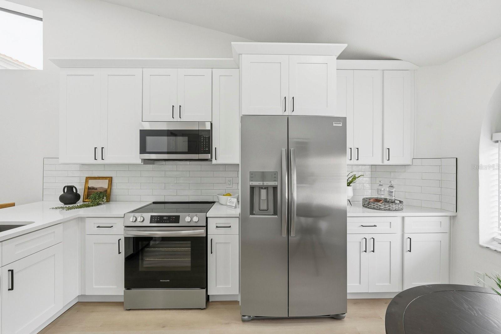 Image 13 of 36 For 5581 Greyston Street