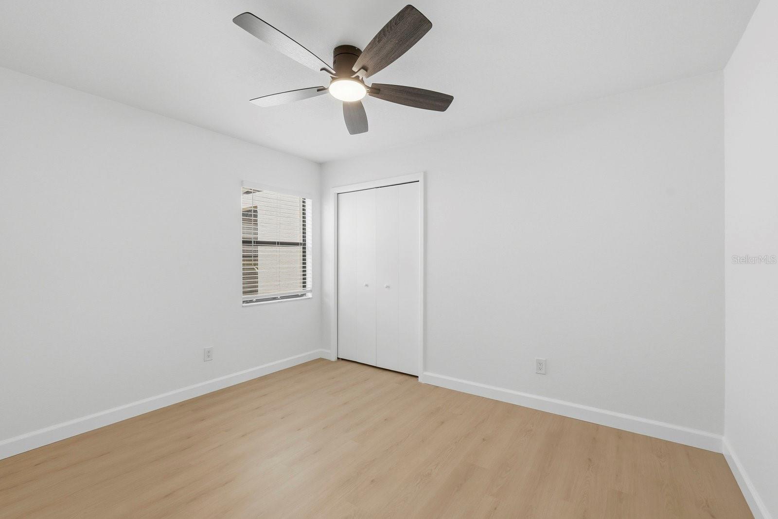 Image 22 of 36 For 5581 Greyston Street