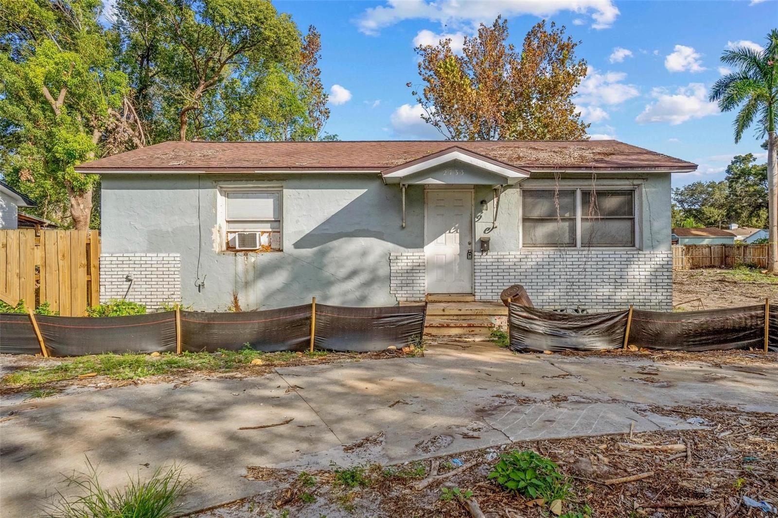 Details for 2733 34th Avenue N, ST PETERSBURG, FL 33713