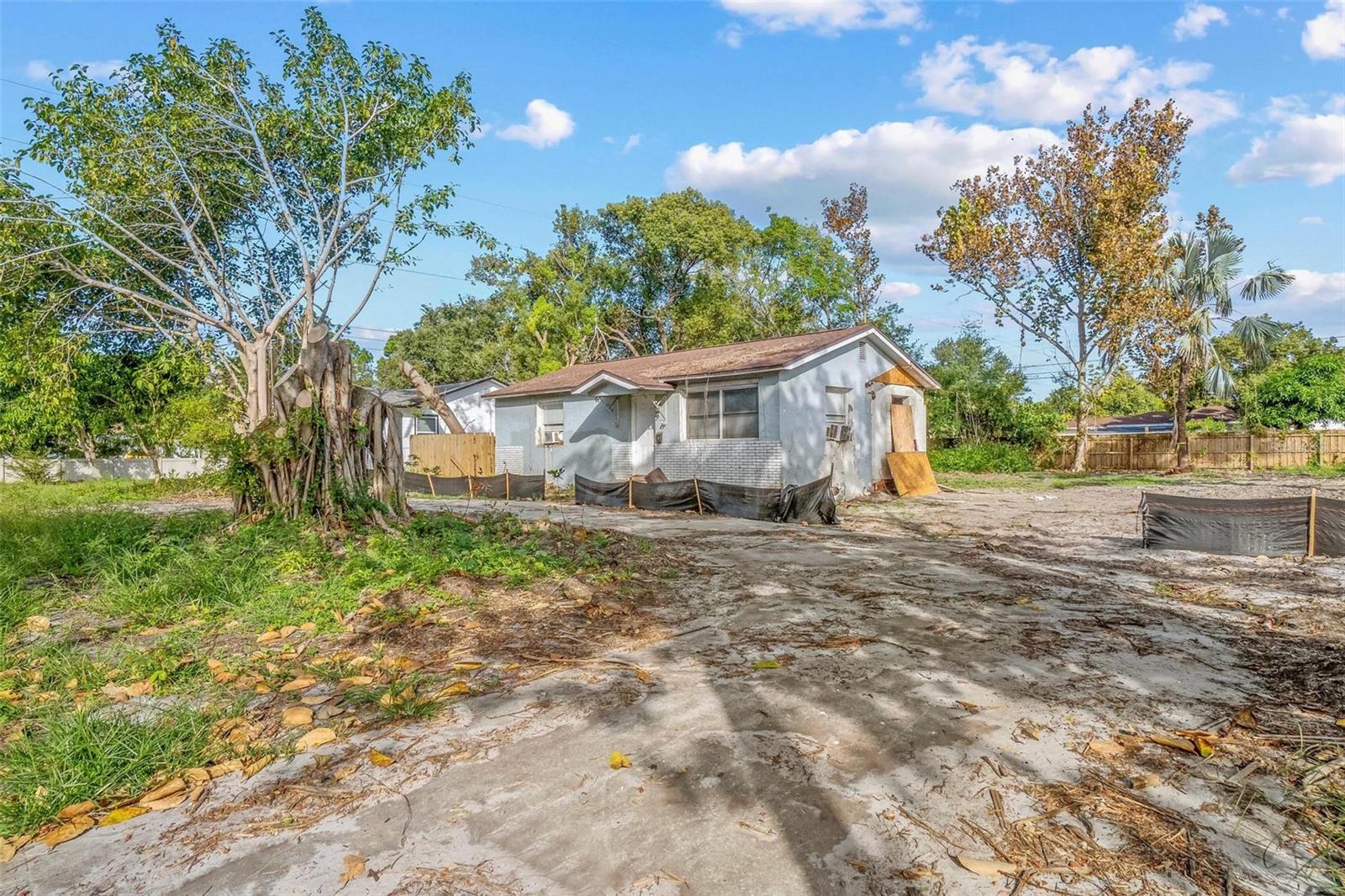 Image 10 of 11 For 2733 34th Avenue N