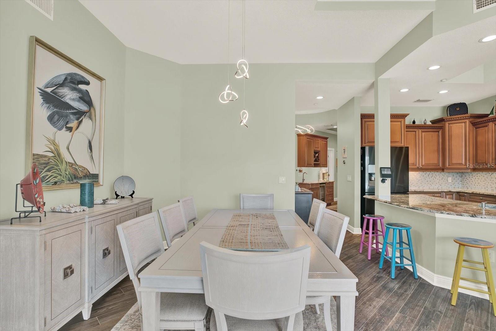 Image 10 of 53 For 205 Brightwater Drive 101