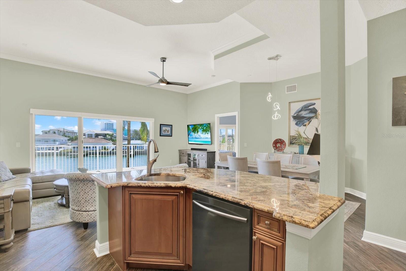 Image 11 of 53 For 205 Brightwater Drive 101