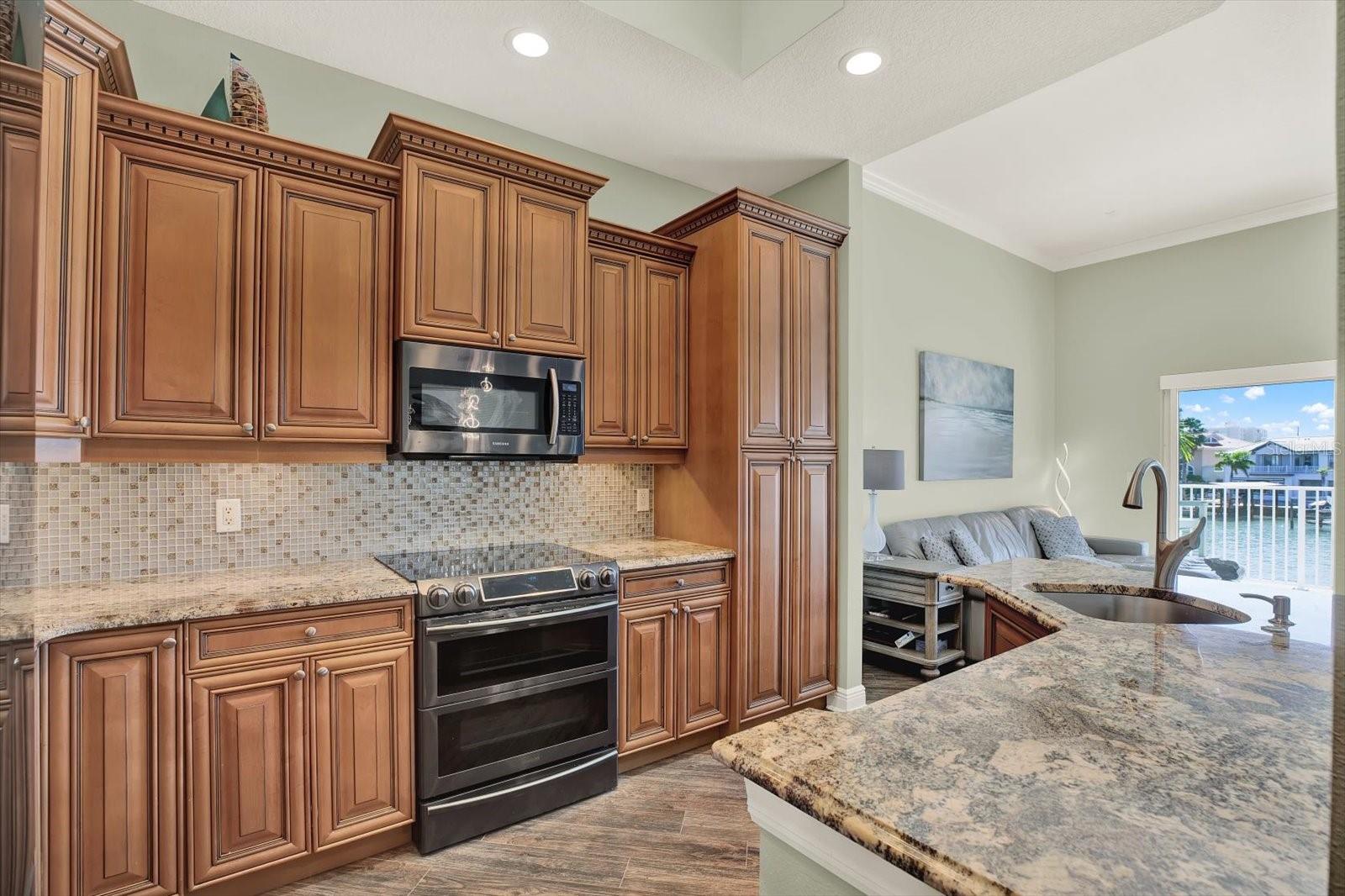 Image 12 of 53 For 205 Brightwater Drive 101