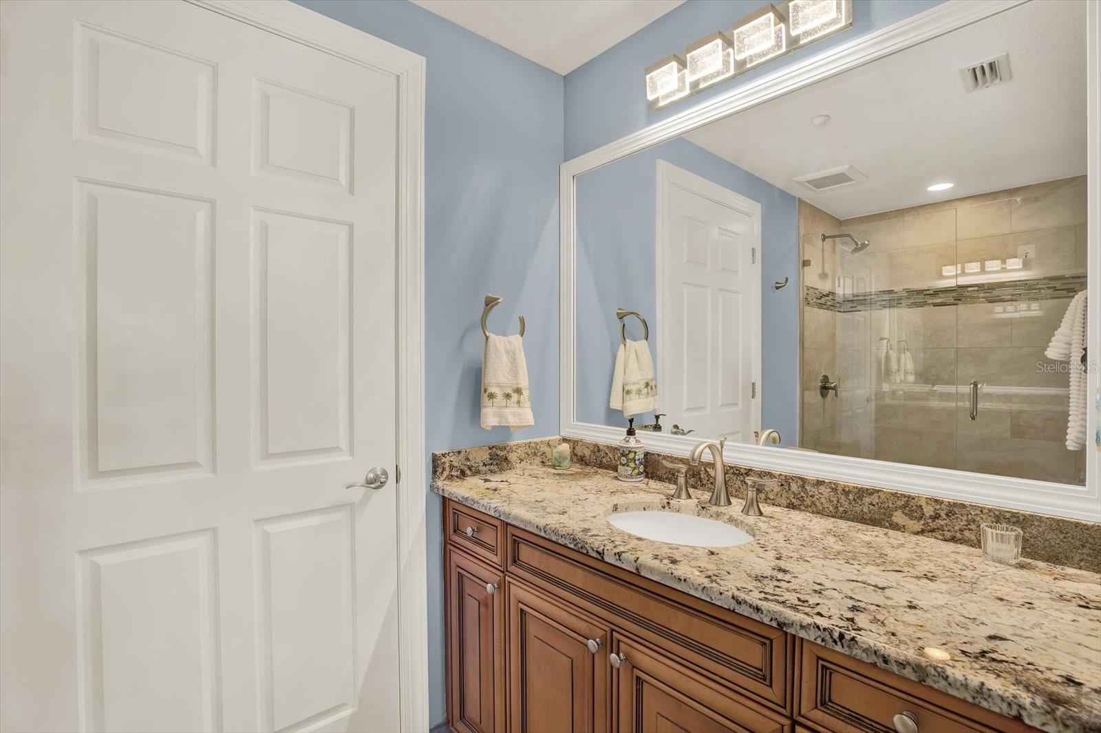 Image 26 of 53 For 205 Brightwater Drive 101