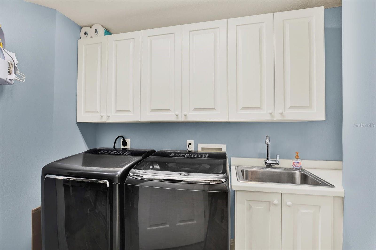 Image 33 of 53 For 205 Brightwater Drive 101