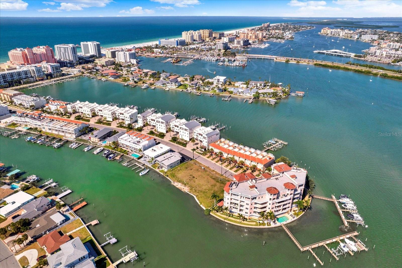 Image 40 of 53 For 205 Brightwater Drive 101