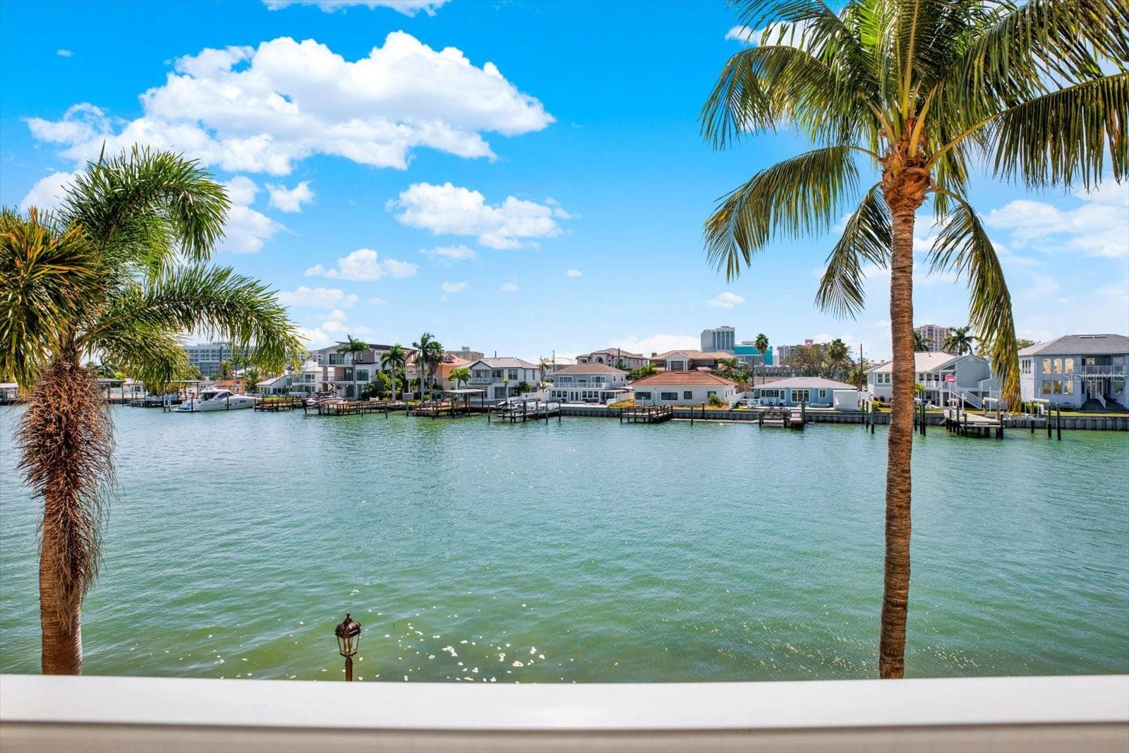 Image 42 of 53 For 205 Brightwater Drive 101