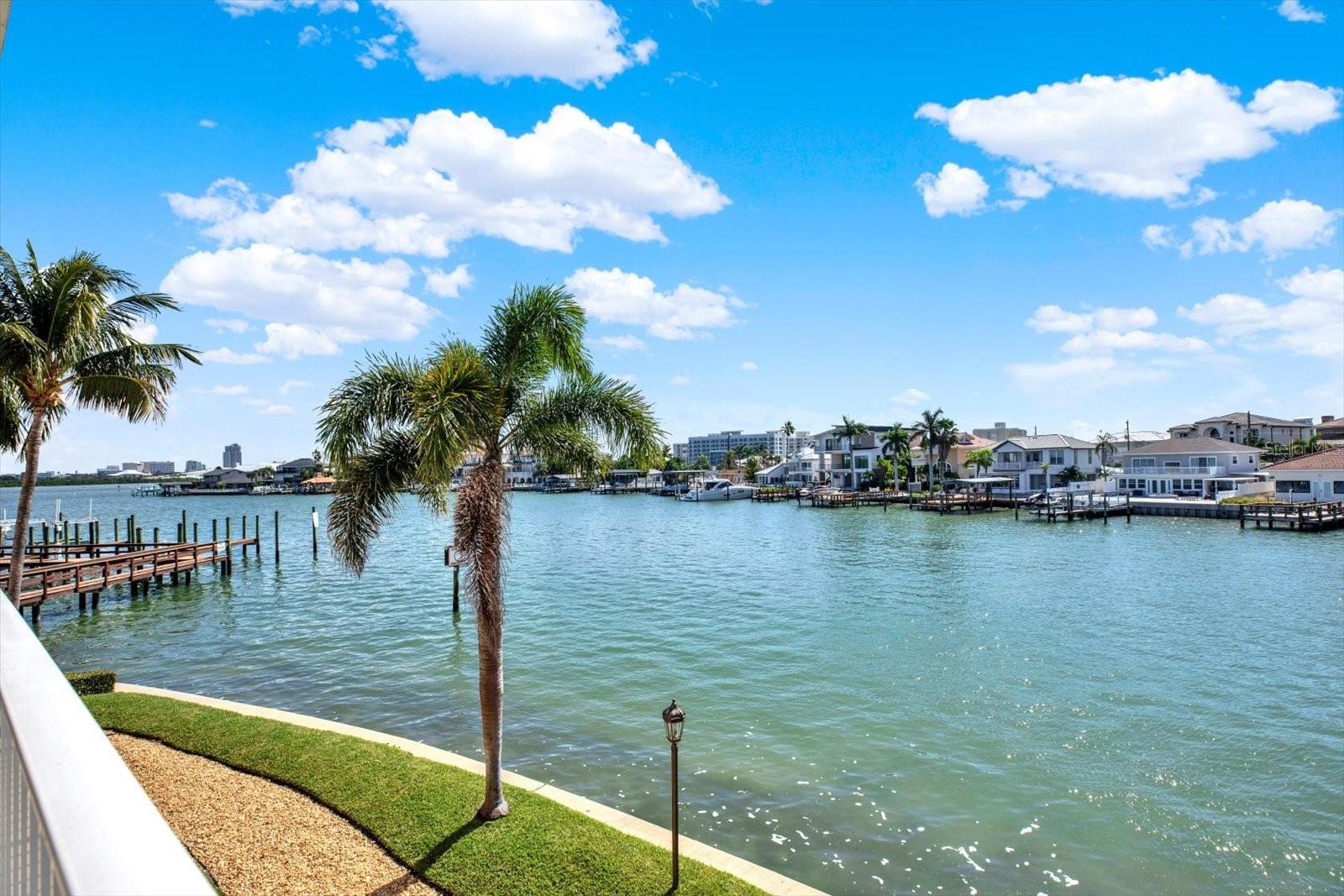 Image 43 of 53 For 205 Brightwater Drive 101