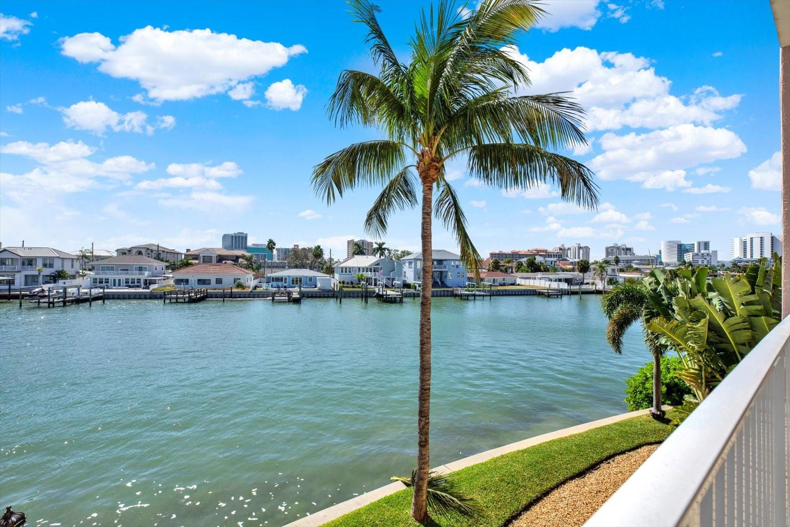 Image 44 of 53 For 205 Brightwater Drive 101