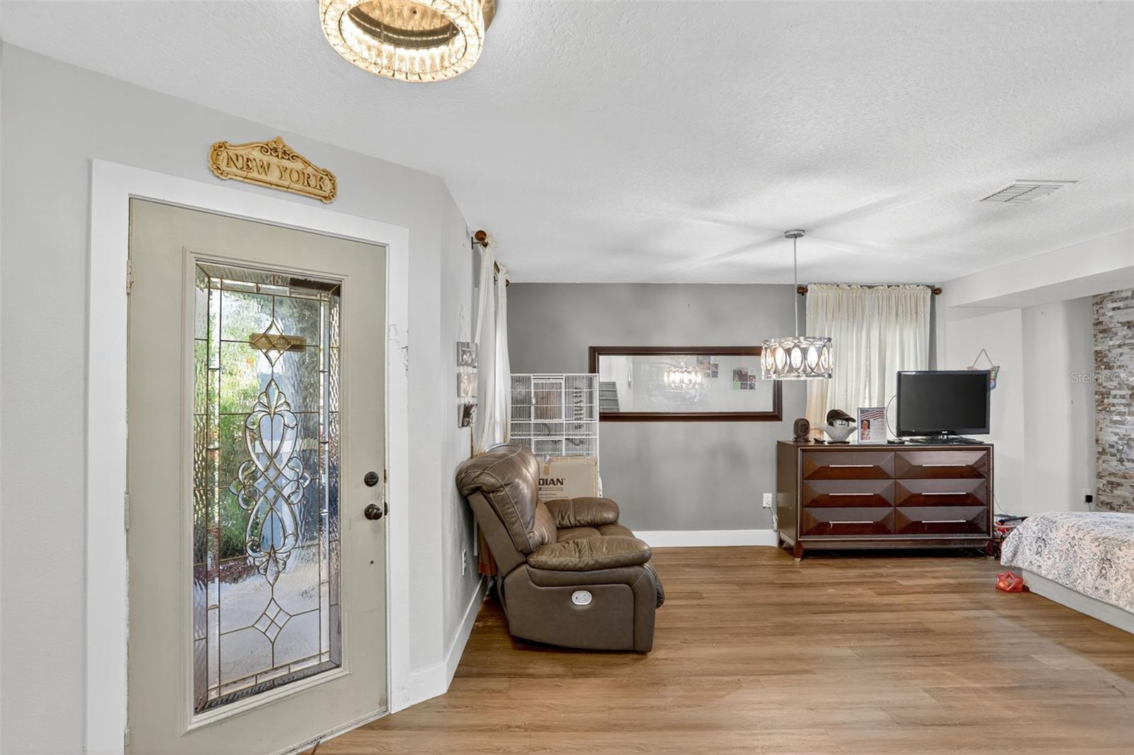 Image 14 of 46 For 306 Rona Lane