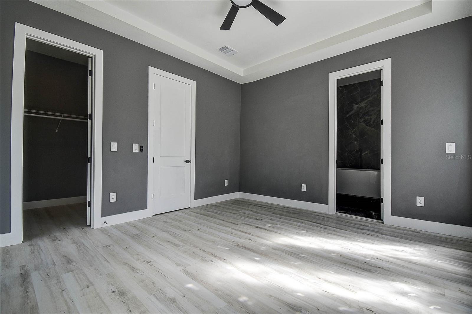 Image 23 of 49 For 5200 7th Avenue N