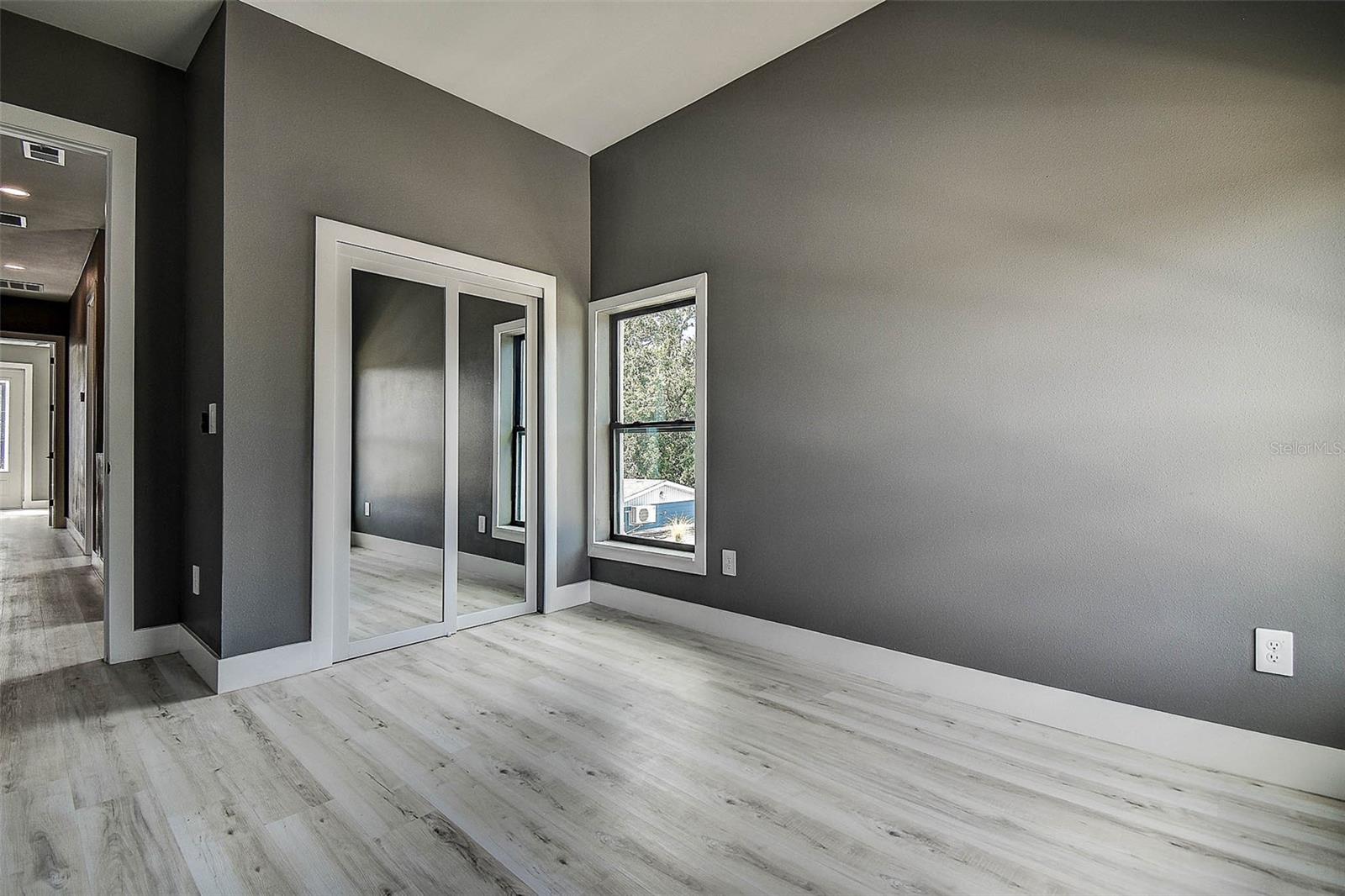 Image 35 of 49 For 5200 7th Avenue N