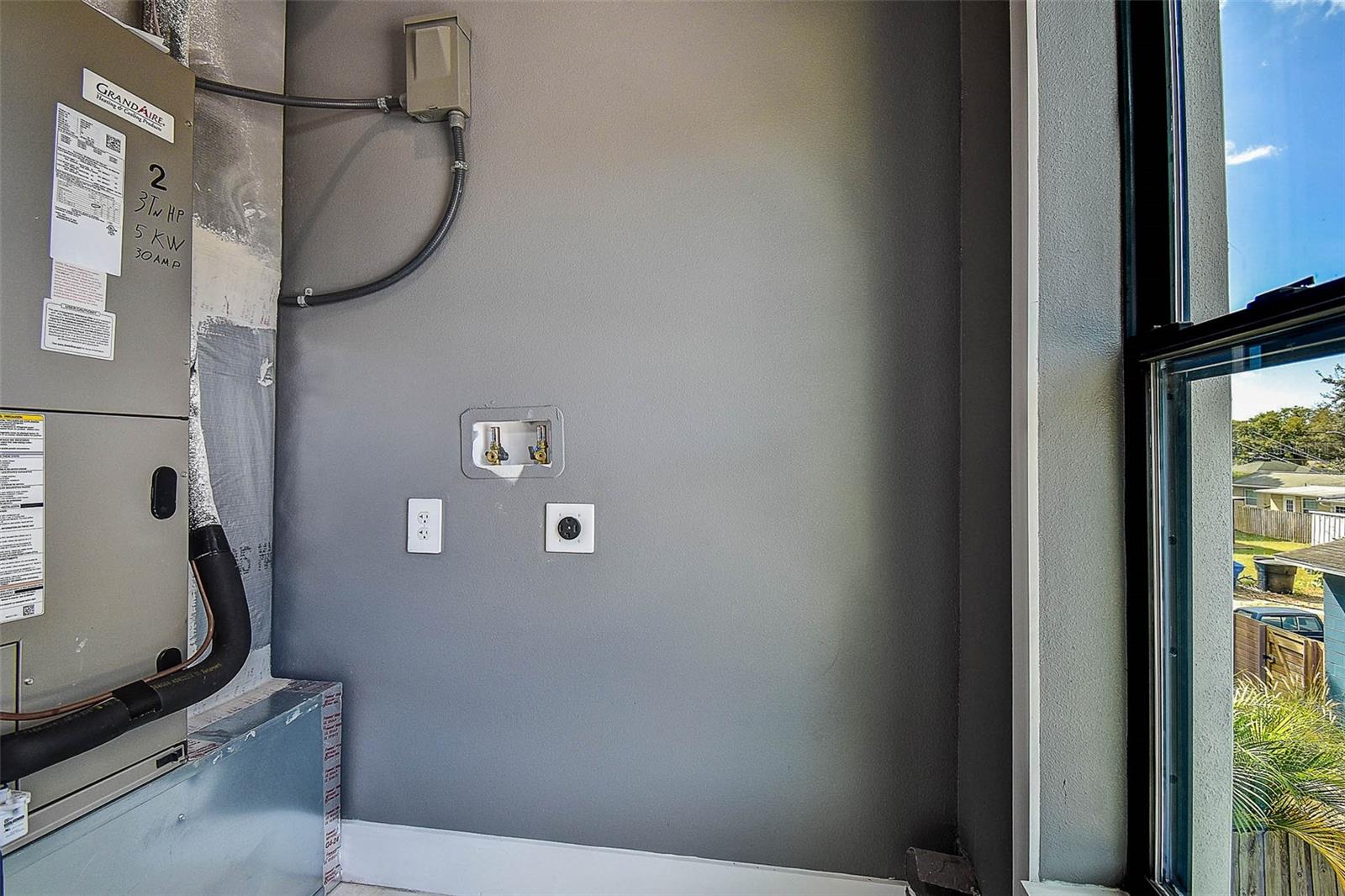 Image 36 of 49 For 5200 7th Avenue N