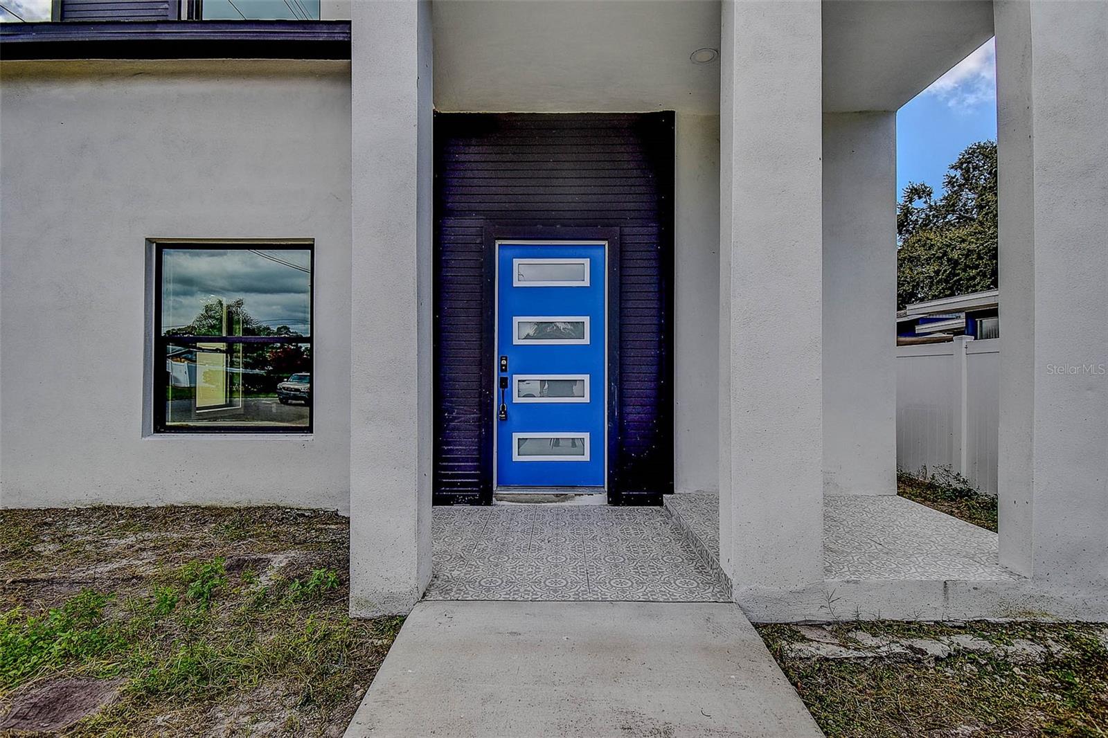 Image 5 of 49 For 5200 7th Avenue N