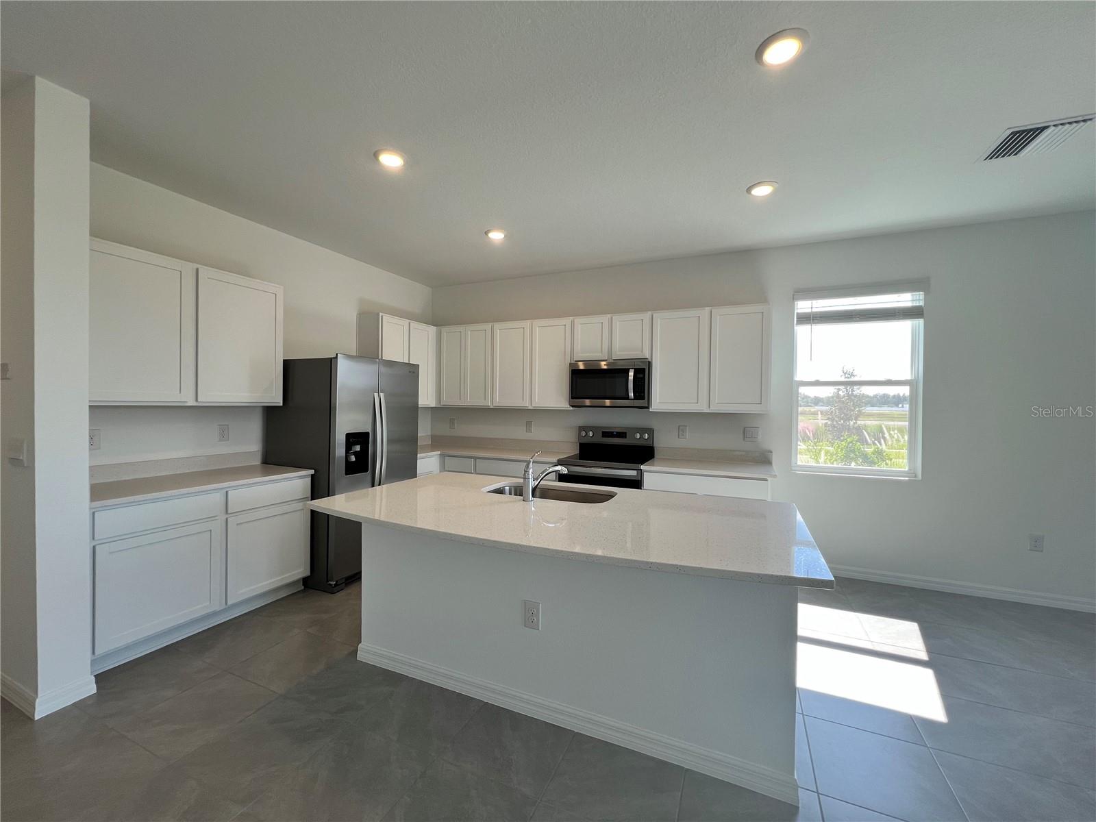 Image 6 of 36 For 110 Mangrove Shade Circle