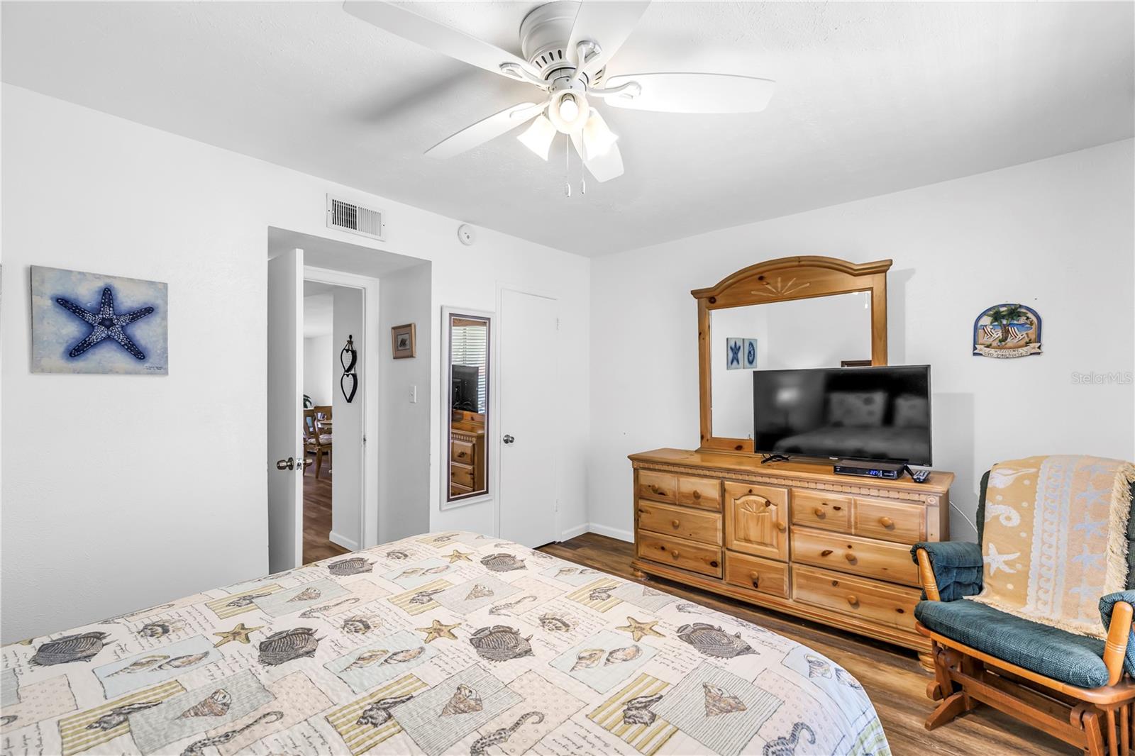 Image 14 of 38 For 3735 42nd Way S I