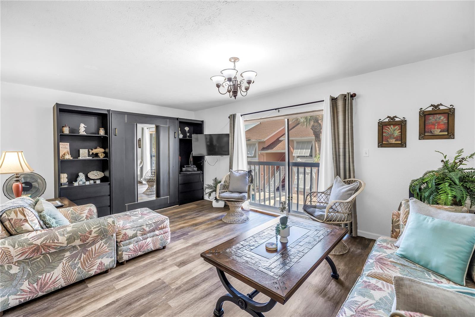 Image 3 of 38 For 3735 42nd Way S I