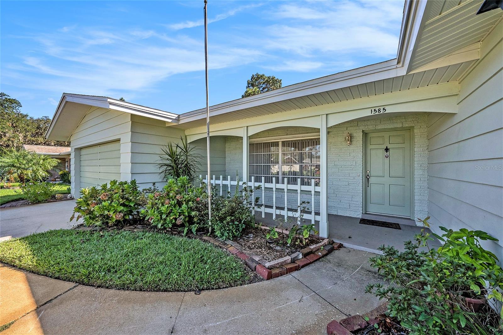 Image 4 of 32 For 1585 Peaceful Lane N