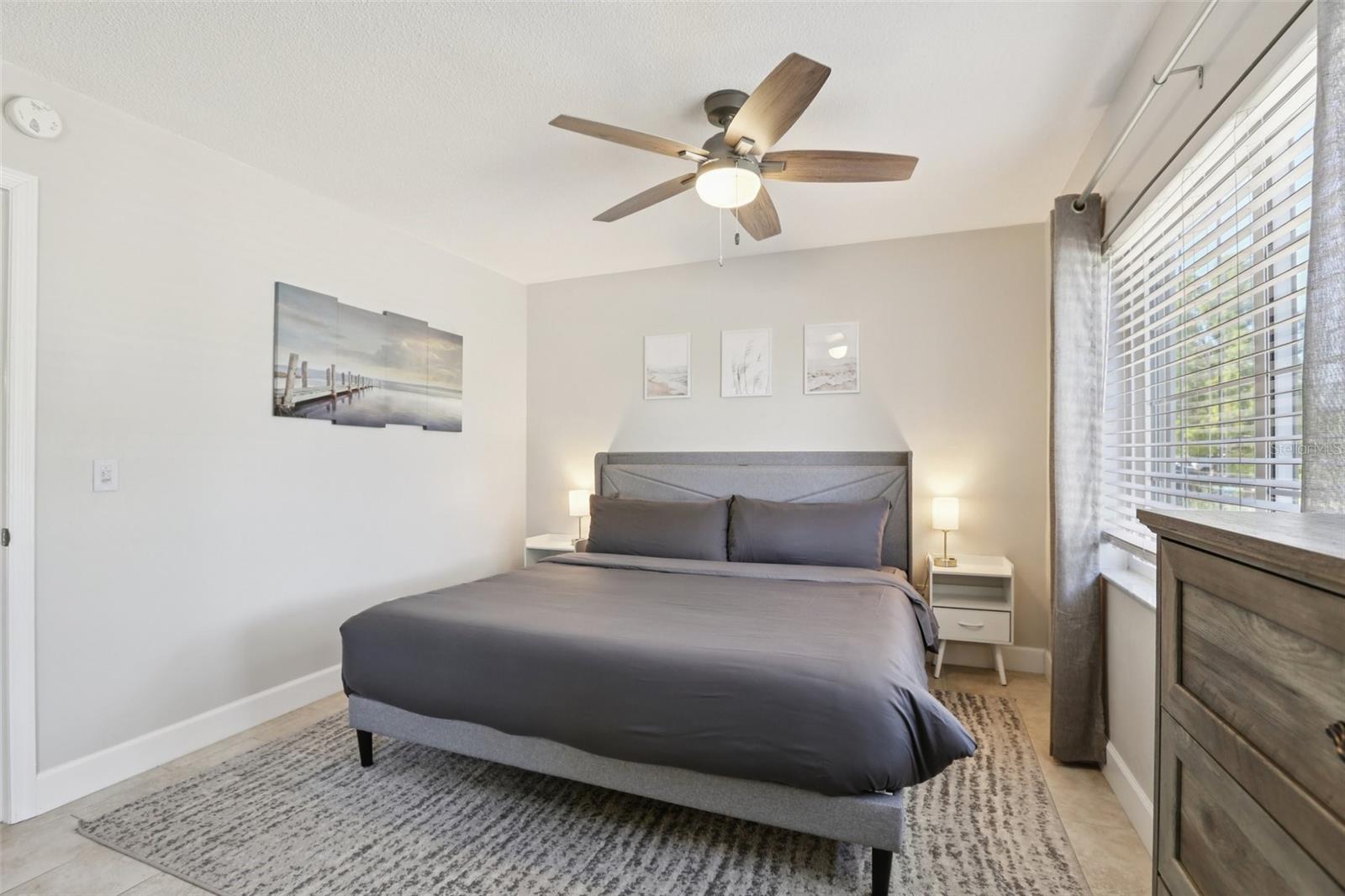 Image 13 of 30 For 12833 126th Terrace