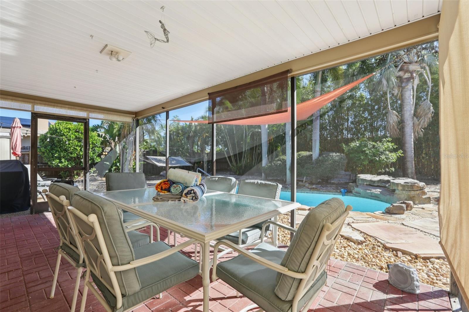 Image 22 of 30 For 12833 126th Terrace