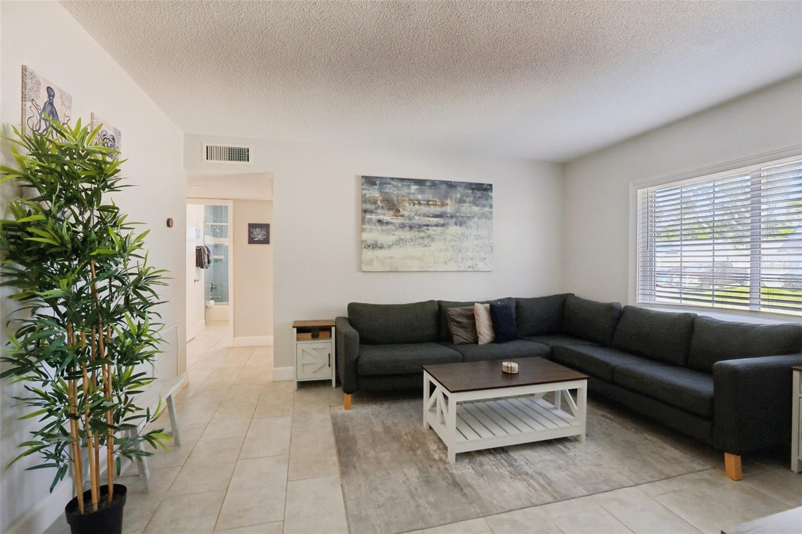 Image 5 of 30 For 12833 126th Terrace