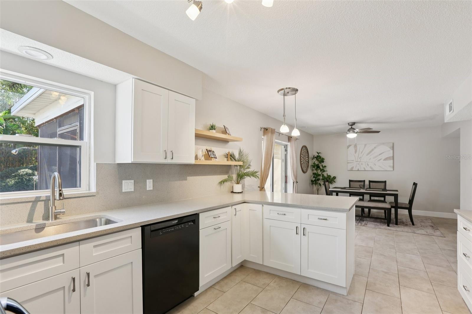 Image 6 of 30 For 12833 126th Terrace