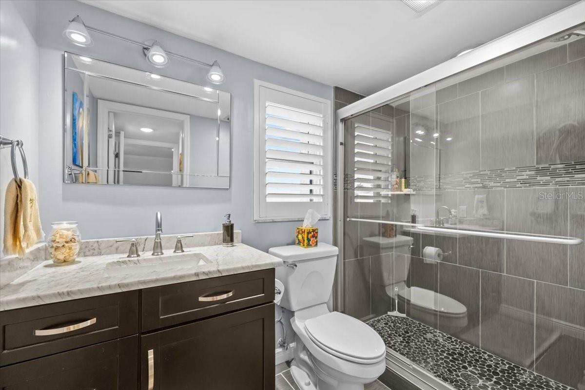 Image 28 of 48 For 4730 Brittany Drive S 36