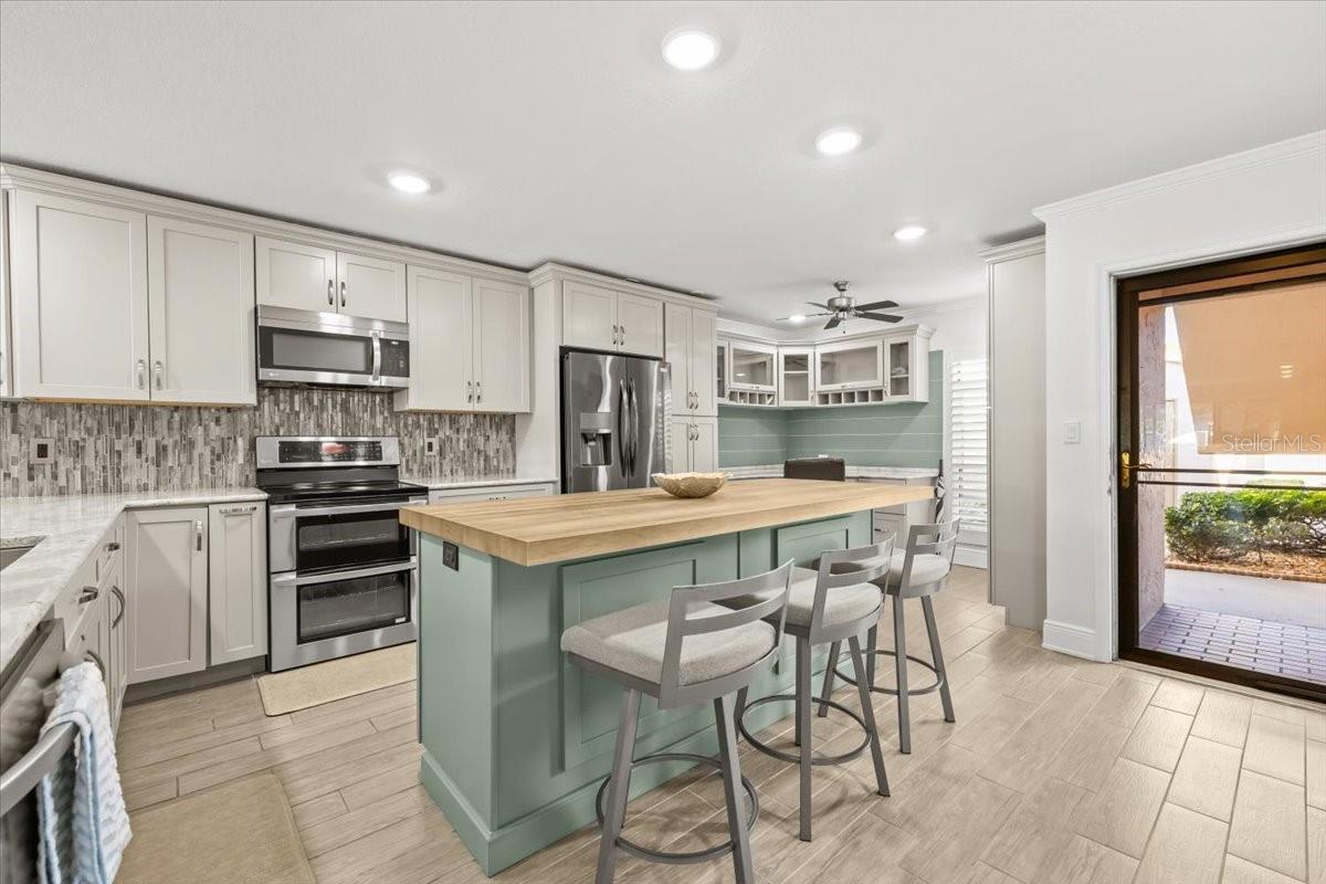 Image 3 of 48 For 4730 Brittany Drive S 36