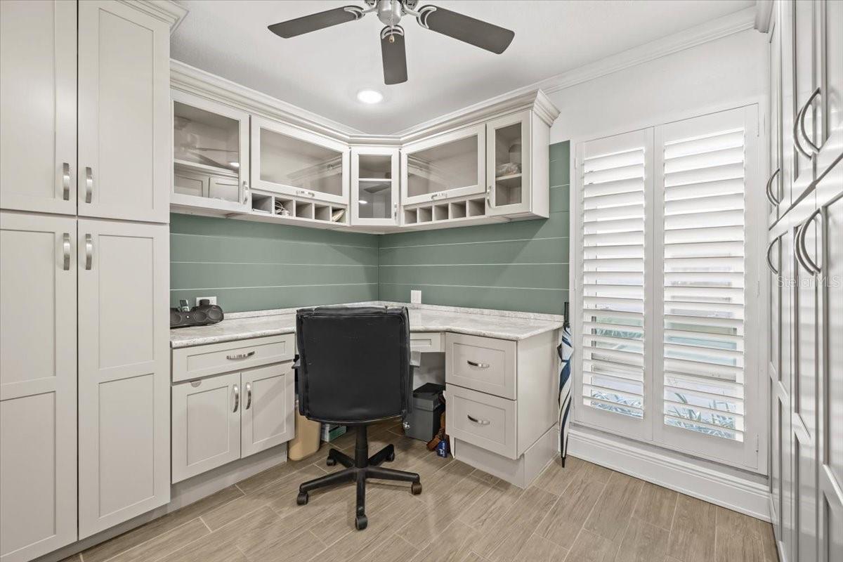 Image 8 of 48 For 4730 Brittany Drive S 36