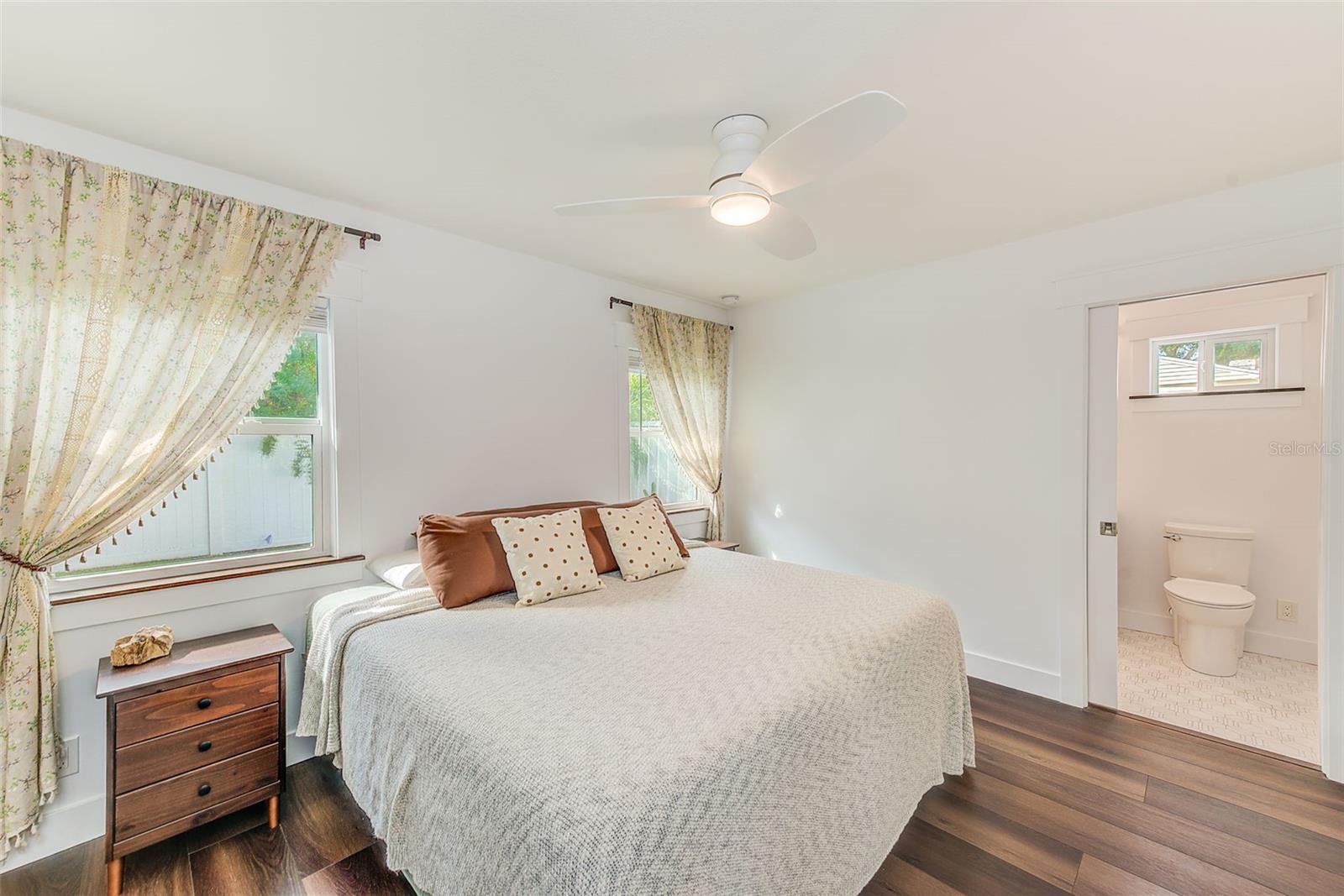 Image 34 of 64 For 7400 9th Avenue N