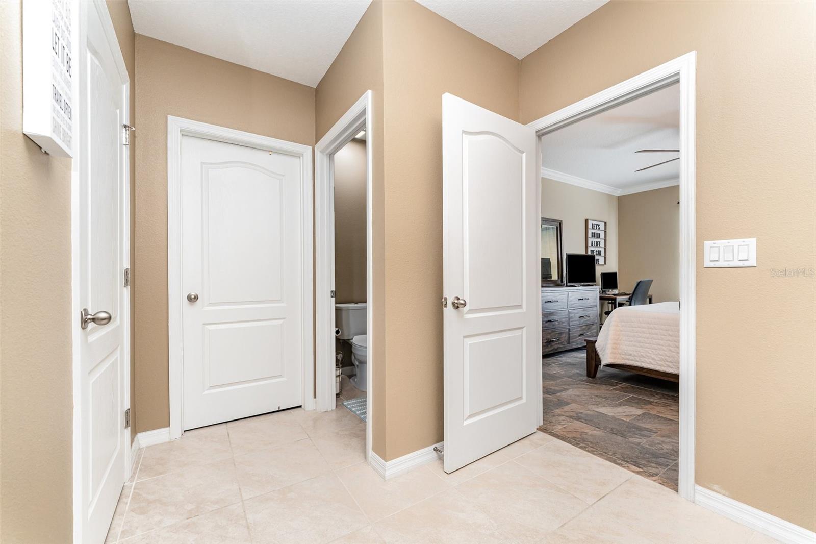 Image 12 of 30 For 240 St Thomas Drive