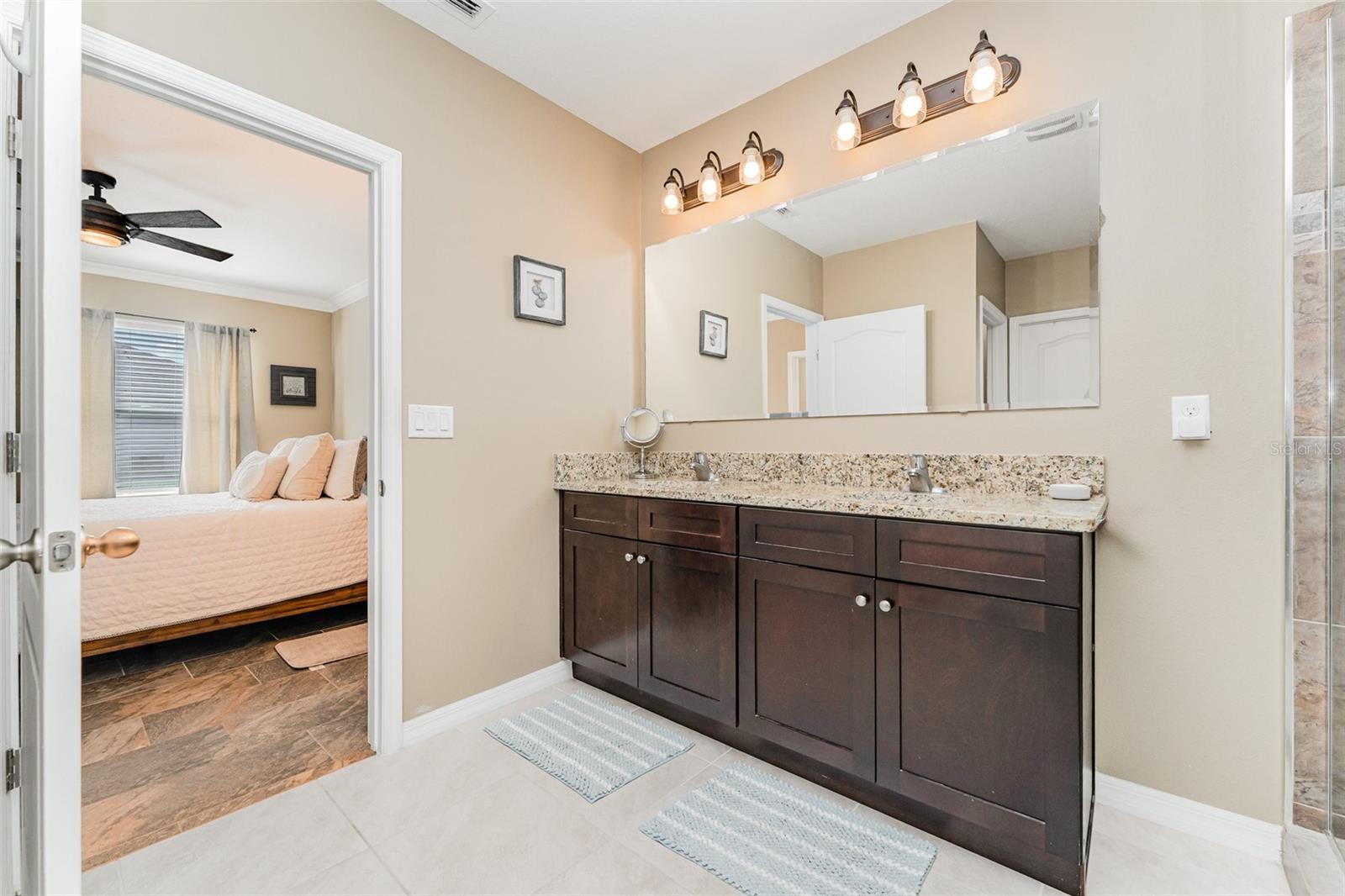 Image 17 of 30 For 240 St Thomas Drive