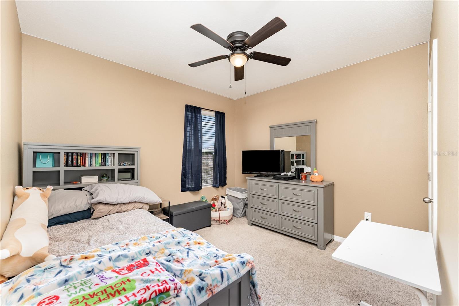 Image 21 of 30 For 240 St Thomas Drive