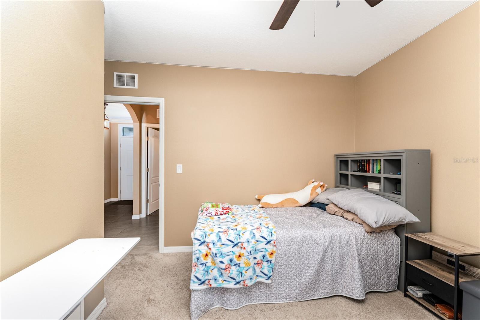 Image 24 of 30 For 240 St Thomas Drive