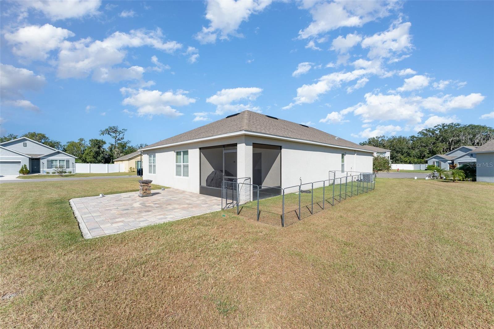 Image 29 of 30 For 240 St Thomas Drive