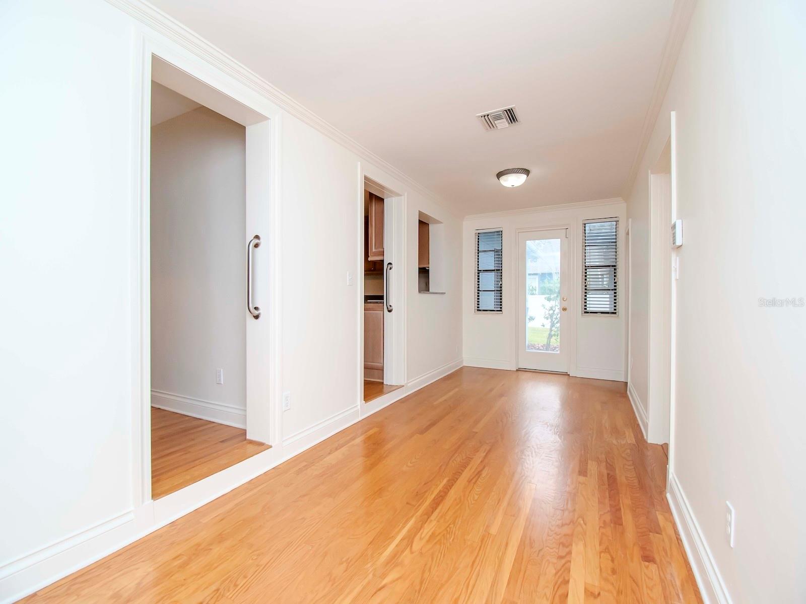 Image 16 of 39 For 2607 Jetton Avenue