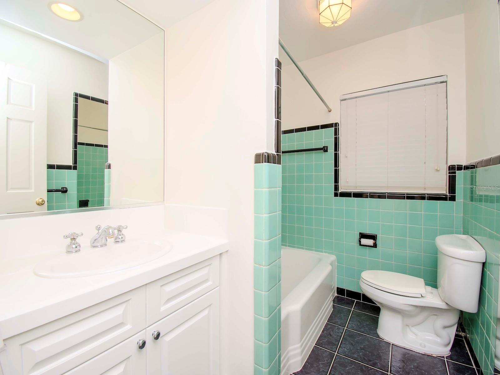 Image 27 of 39 For 2607 Jetton Avenue