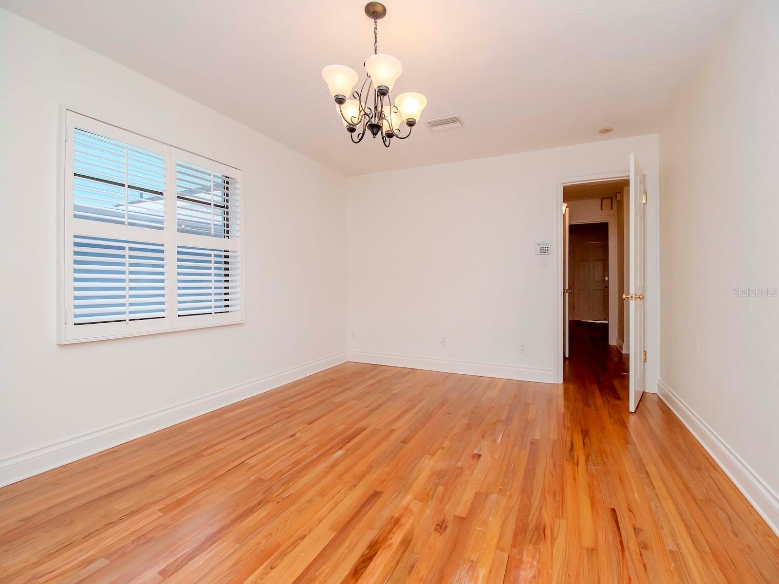 Image 31 of 39 For 2607 Jetton Avenue