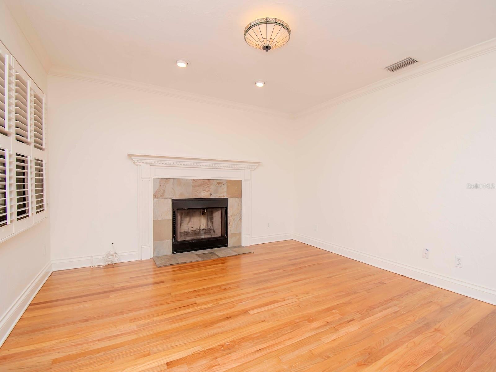 Image 9 of 39 For 2607 Jetton Avenue