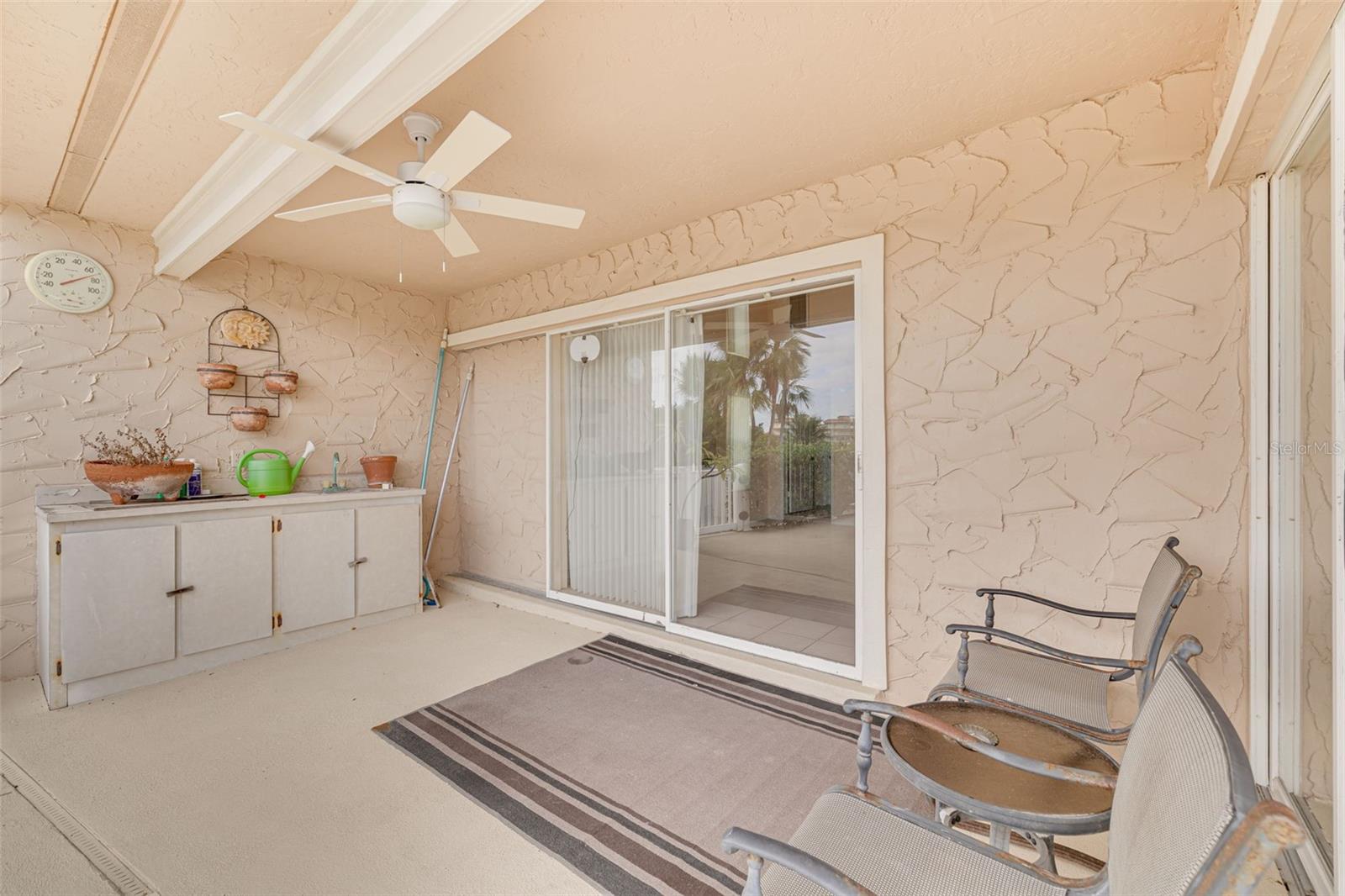 Listing photo id 18 for 4927 62nd Avenue S