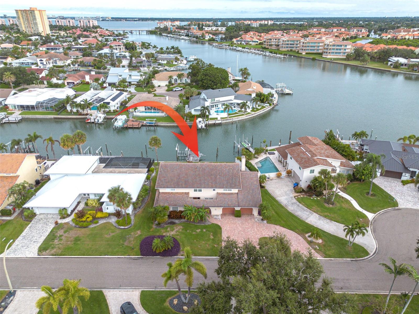 Listing photo id 1 for 4927 62nd Avenue S