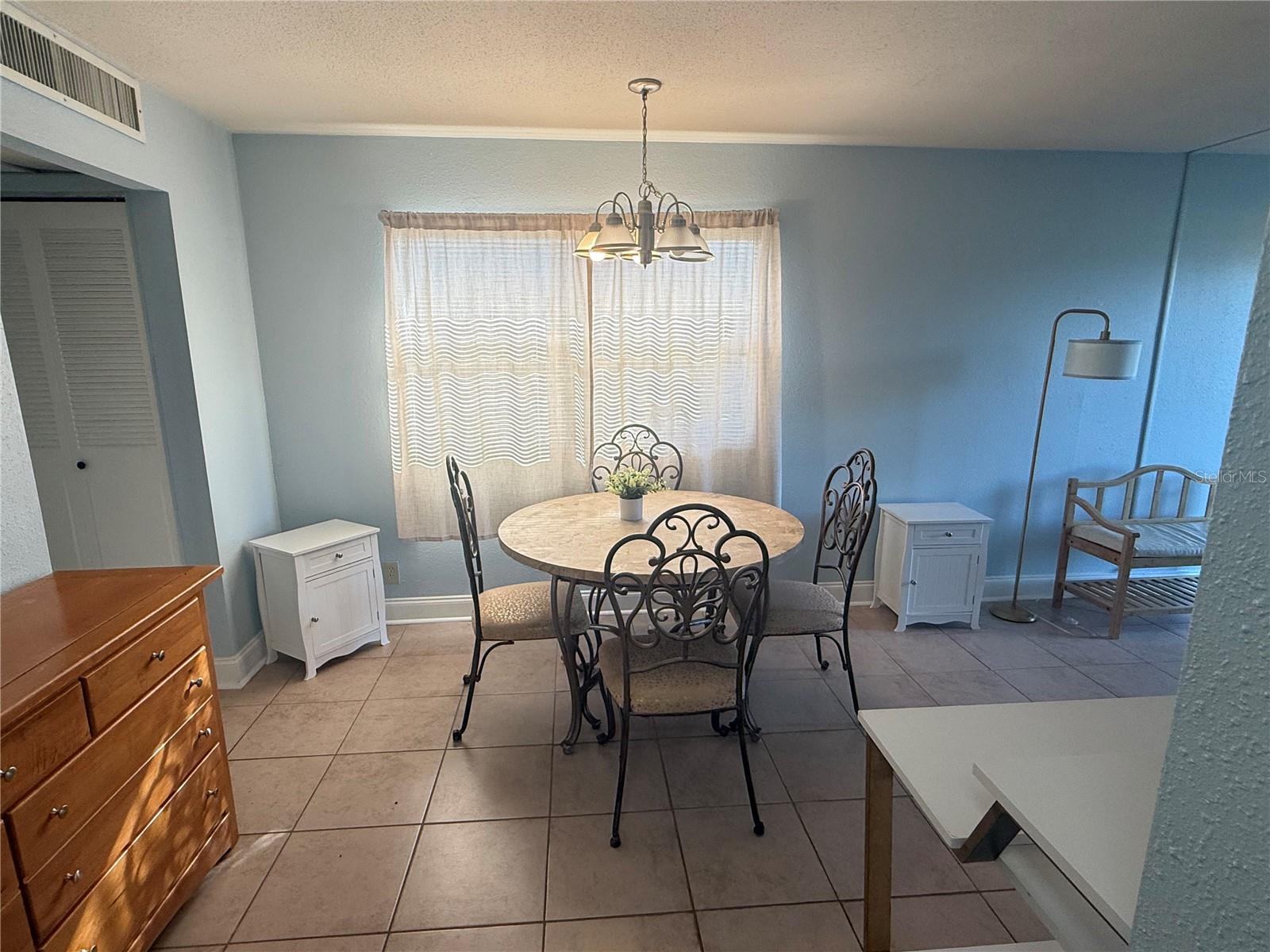 Image 14 of 25 For 1802 Bedford Terrace 170