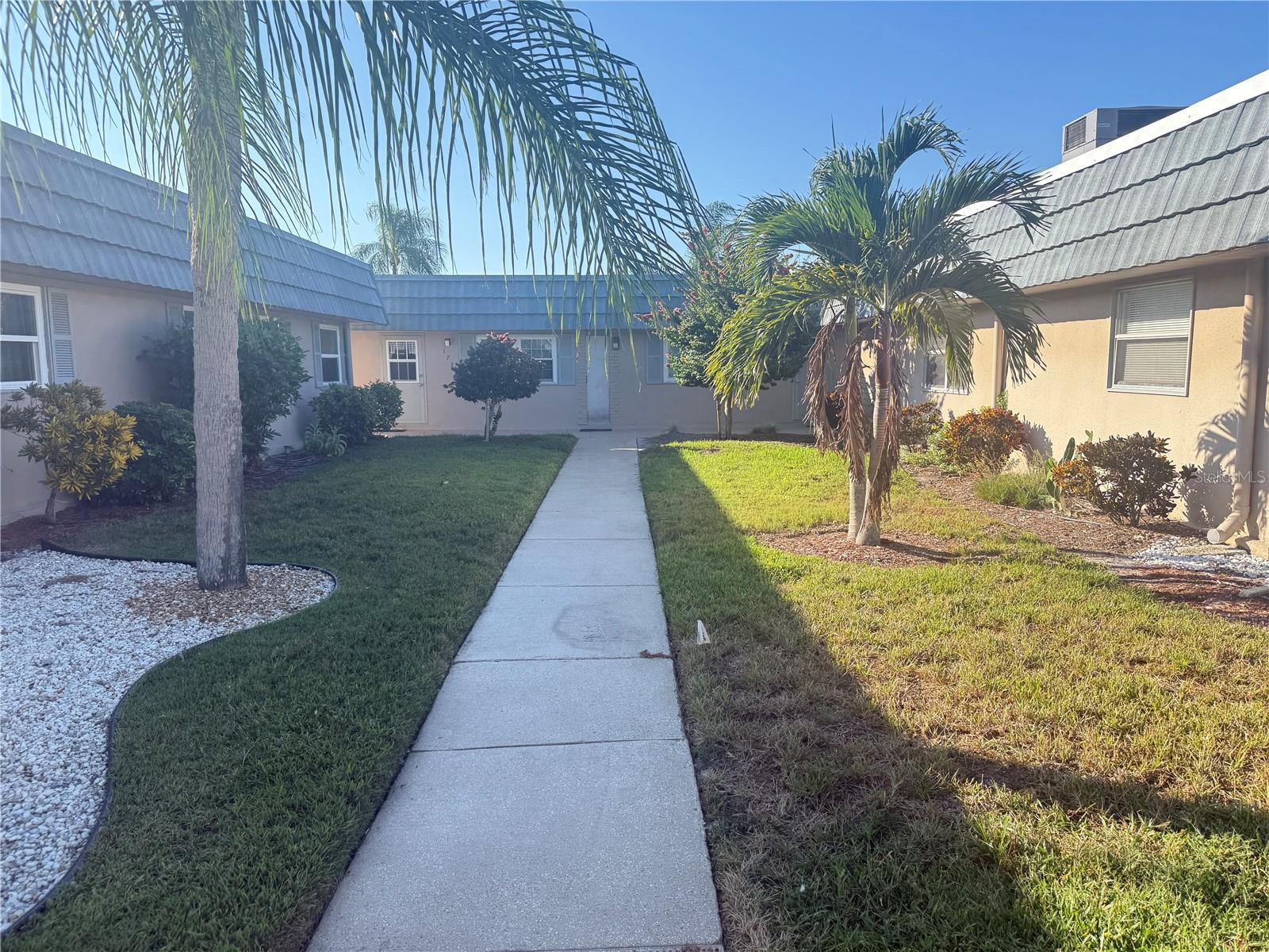 Image 3 of 25 For 1802 Bedford Terrace 170