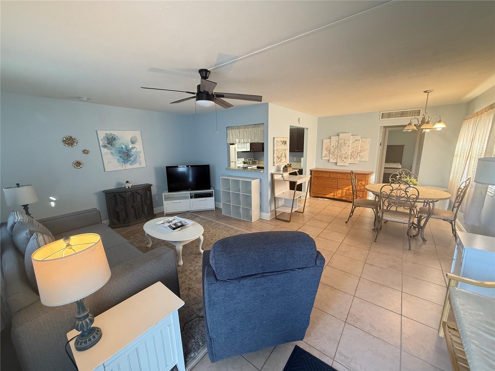 Image 7 of 25 For 1802 Bedford Terrace 170