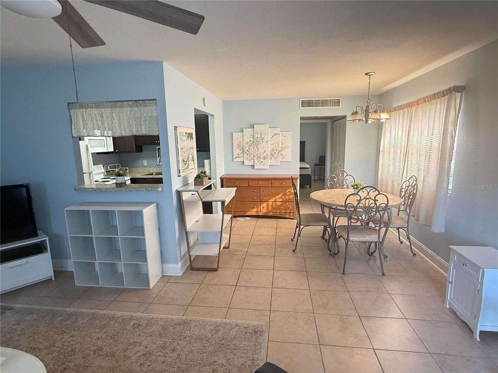 Image 9 of 25 For 1802 Bedford Terrace 170