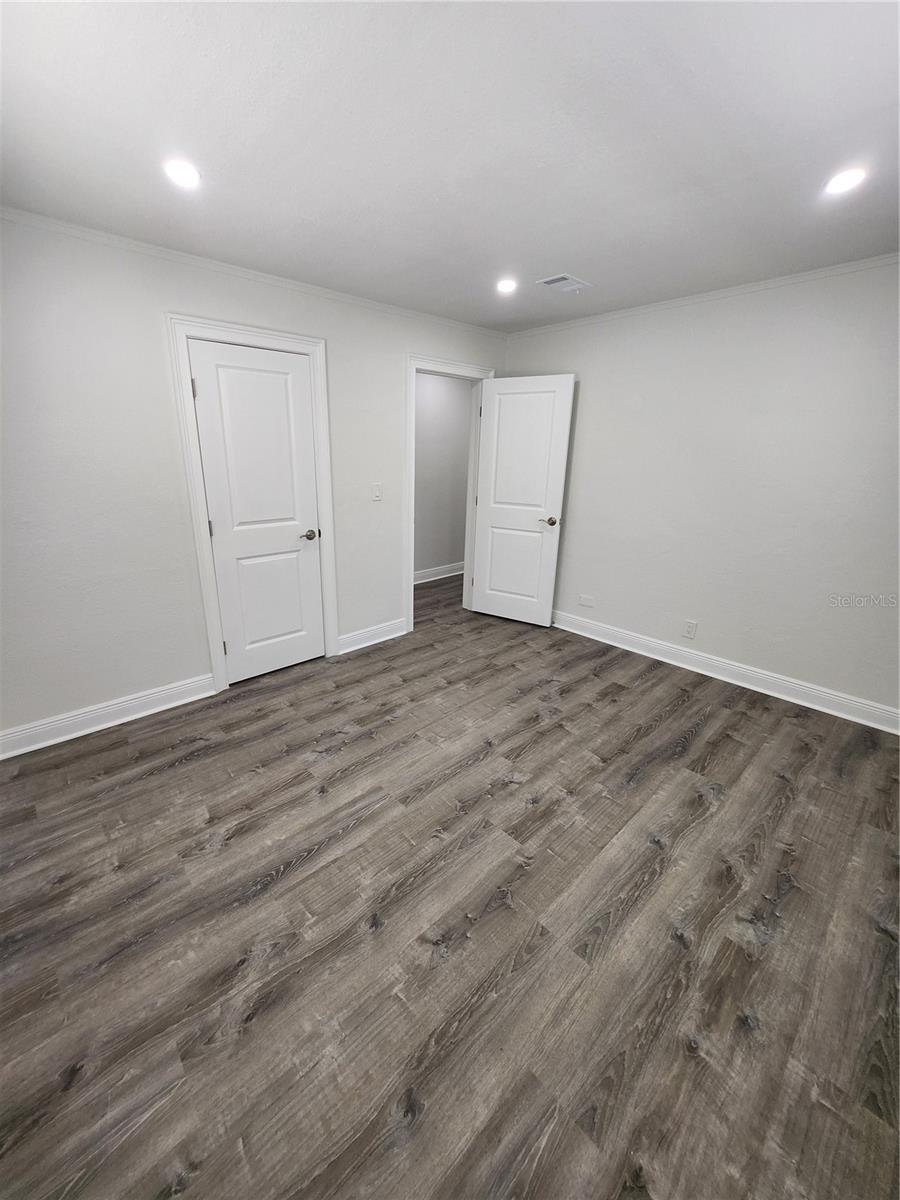 Image 15 of 27 For 3924 45th Avenue N