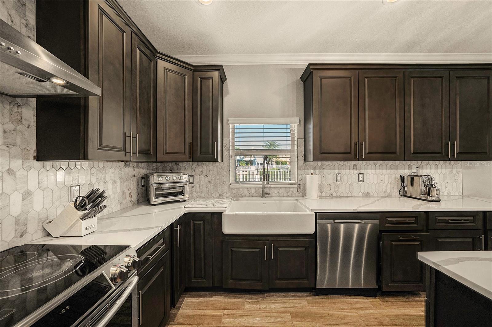 Image 11 of 42 For 6412 Key Island Avenue