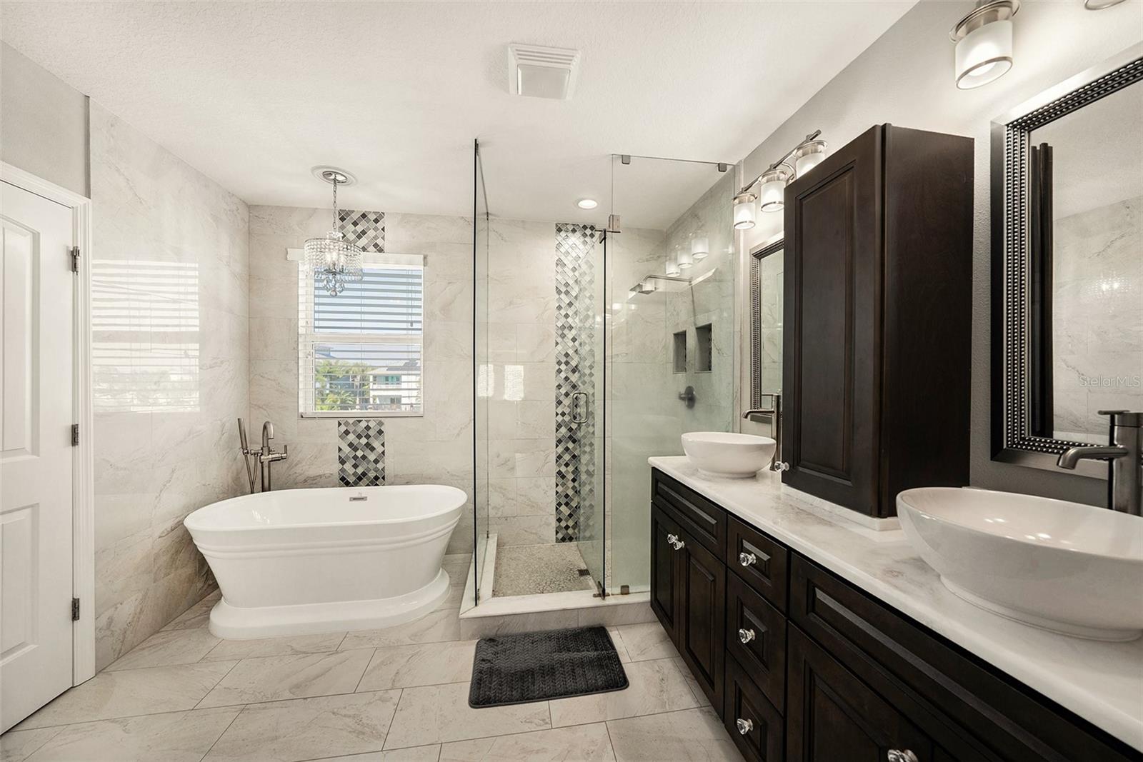 Image 19 of 42 For 6412 Key Island Avenue